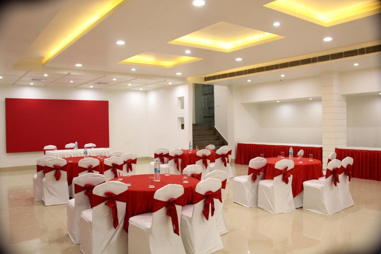 Hotel The Marque מטורה מראה חיצוני תמונה