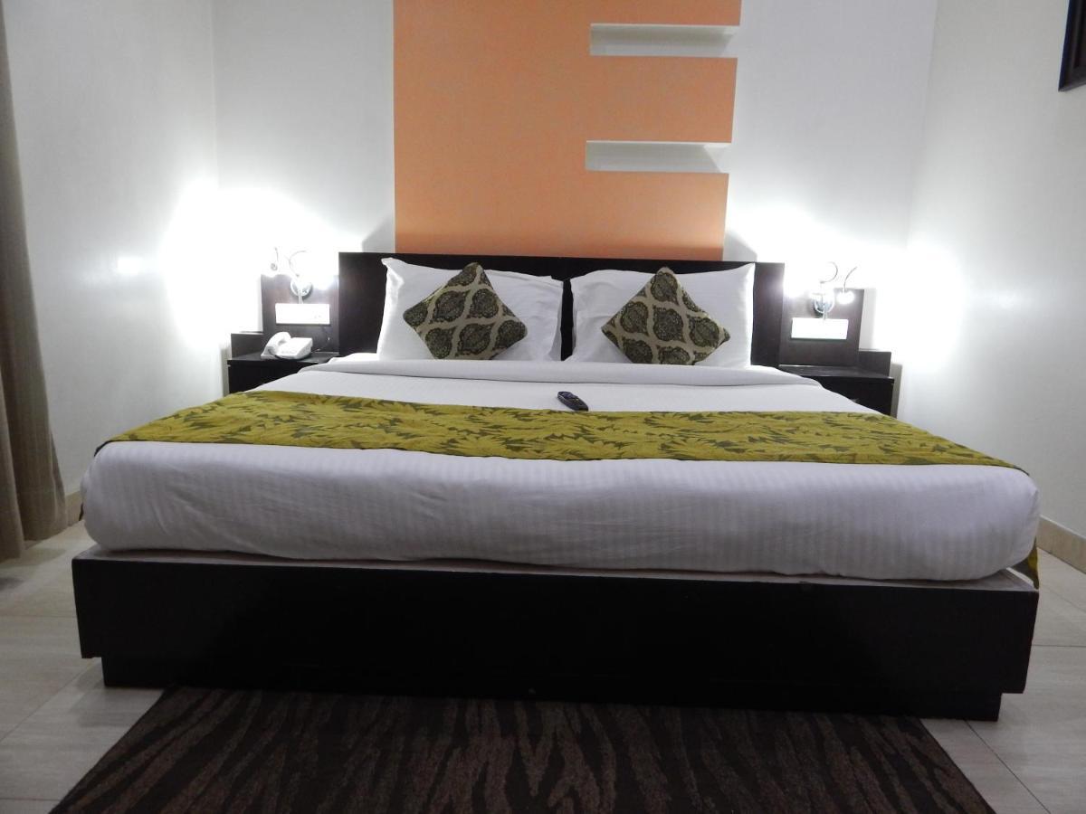 Hotel The Marque מטורה מראה חיצוני תמונה