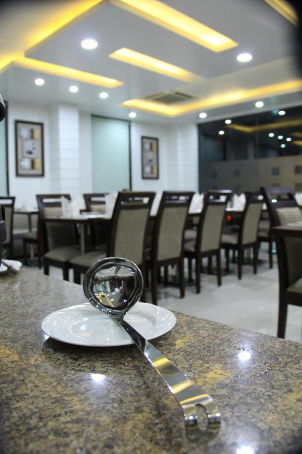 Hotel The Marque מטורה מראה חיצוני תמונה