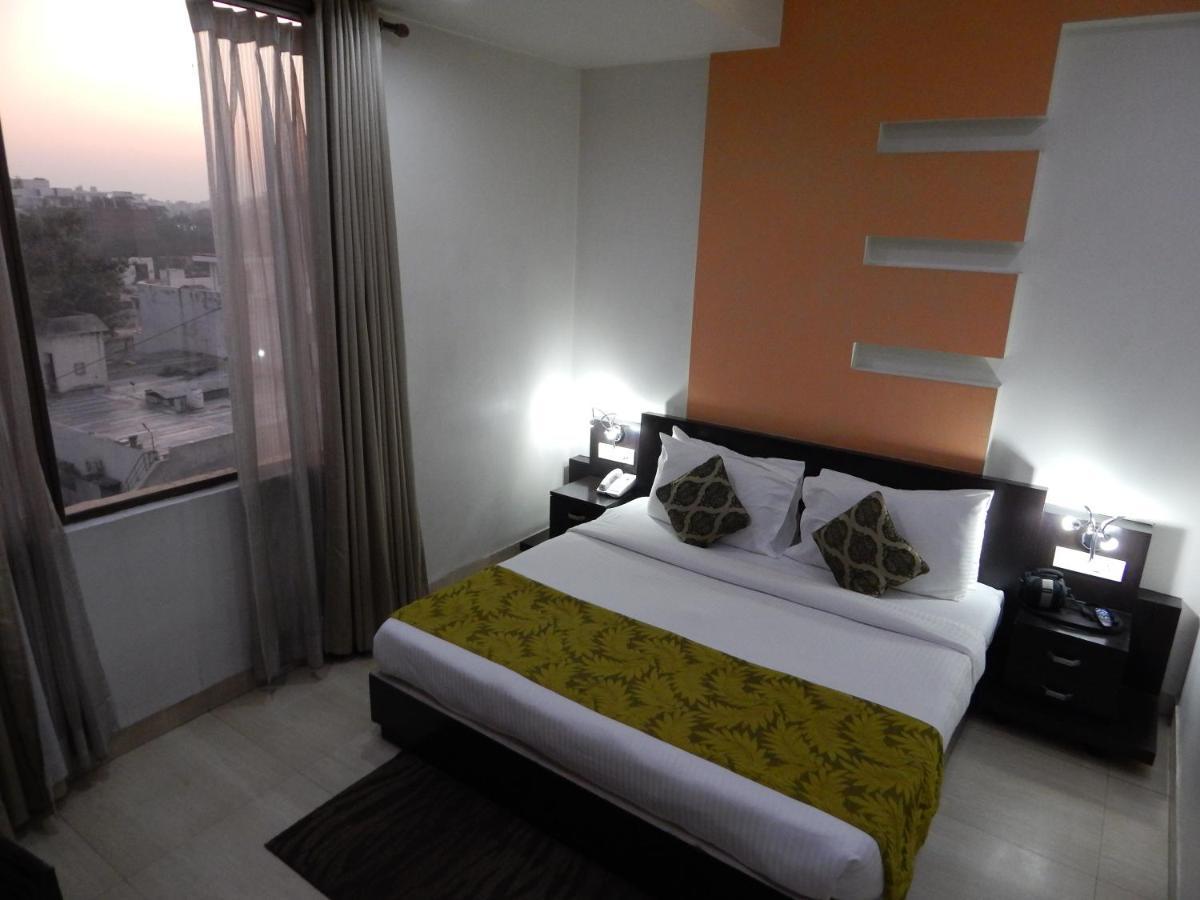 Hotel The Marque מטורה מראה חיצוני תמונה